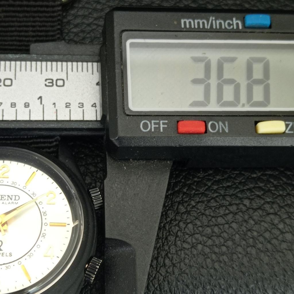 HAND-WINDING VINTAGE LEGEND SWISS MENS REFURBISHED ALARM WATCH A707518-1