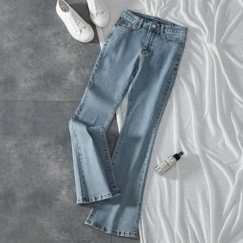 

High-Waist Petite Micro-Flare Jeans, Light Color, Slimming Fit, 7/8 or 9/10 Length - New Autumn/Winter Style for Women. 2XL