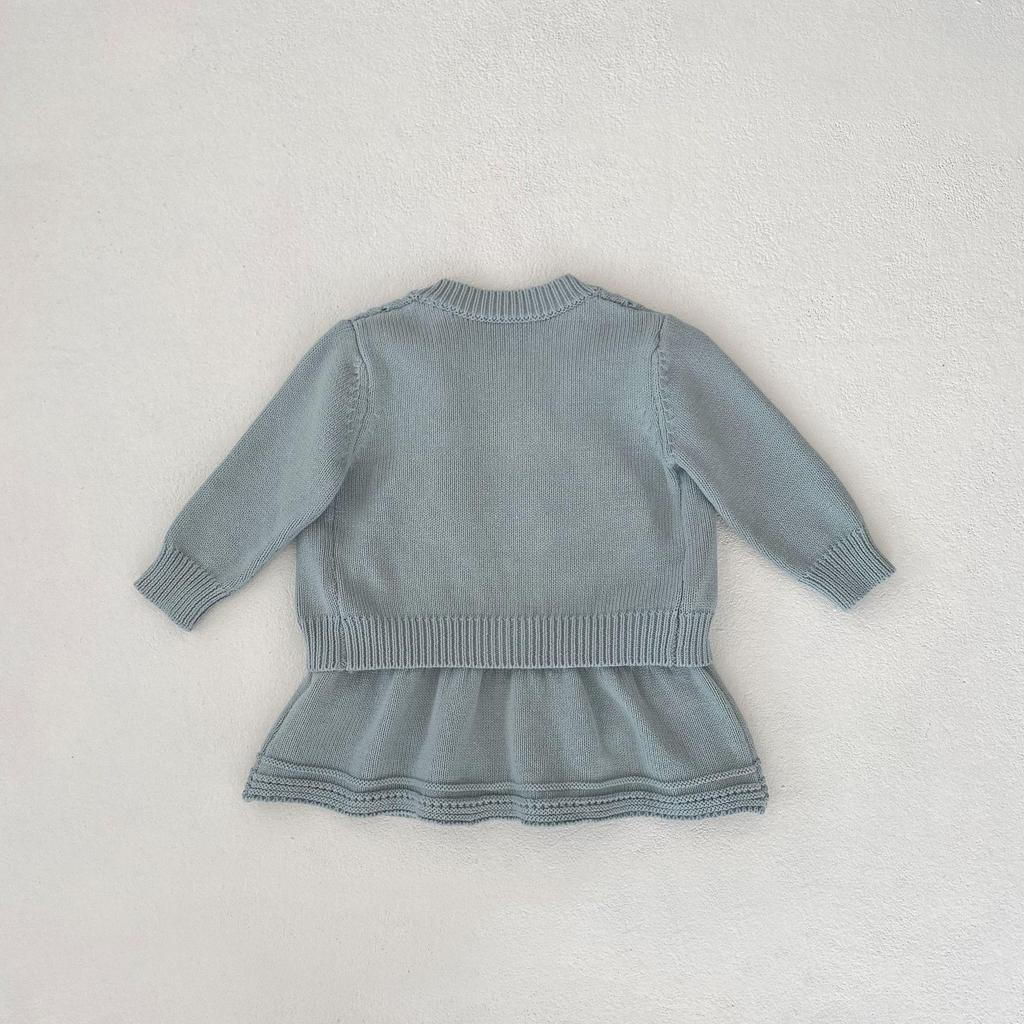 2025 Herbst/Winter Gänseblümchen-bestickte Strickjacke & Trägerkleid für Babymädchen