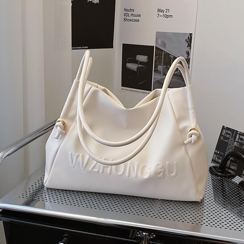 Large Capacity Fashion Soft Leather Shoulder Bag Women'S Spring Underarm Bag Tote Bag