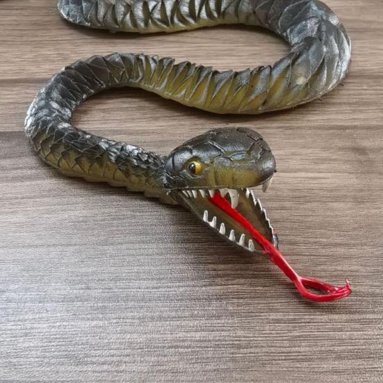 Yousheng Realistic Fake Rubber Snake Toy, Lifelike Snake Model with Tongue-Out, Simulated Snake for Halloween Party Gag, Bird Deterrent, Garden