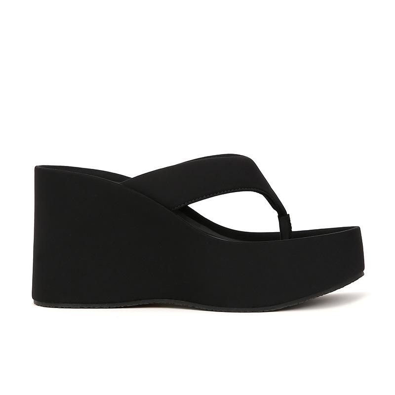 Spot second hair! Fashion versatile new Spice Girl drag 10cm muffin thick-soled flip-flops shoes sandals outside wear