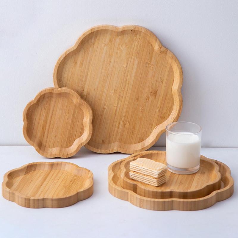Japanische Holzschale Blume-förmige Dessertplatte Speiseplatte Trockenfruchtschale Walnussholz Bambus Teeschale Platte