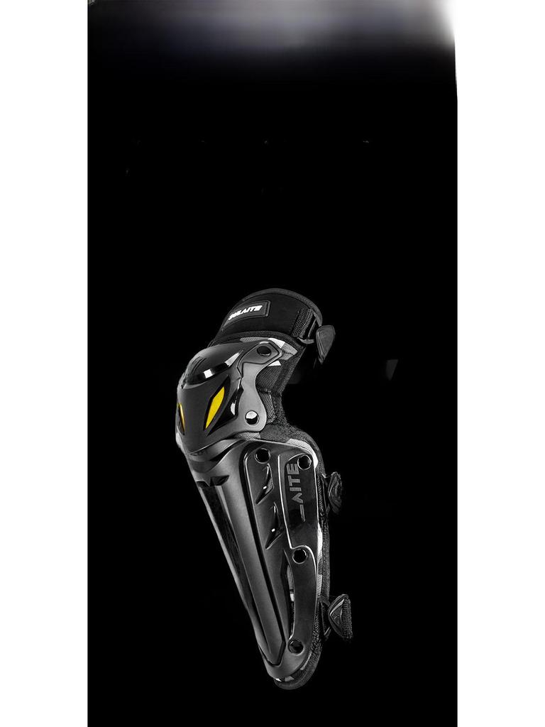 Wiatroodporne Nakolanniki i Nakładki na Łokcie Motocyklowe - Ochraniacze Off-Roadowe na Wszystkie Sezony