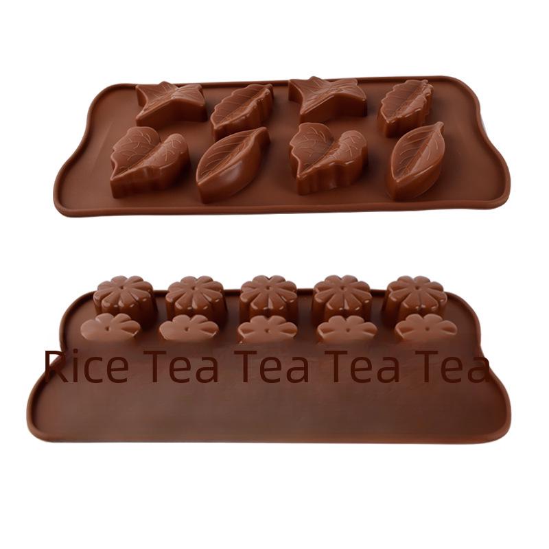 15-Grid Plum Blossom Silicone Mold for Chocolate, Candy, Biscuit, Cake, Soap, or Ice Cubes