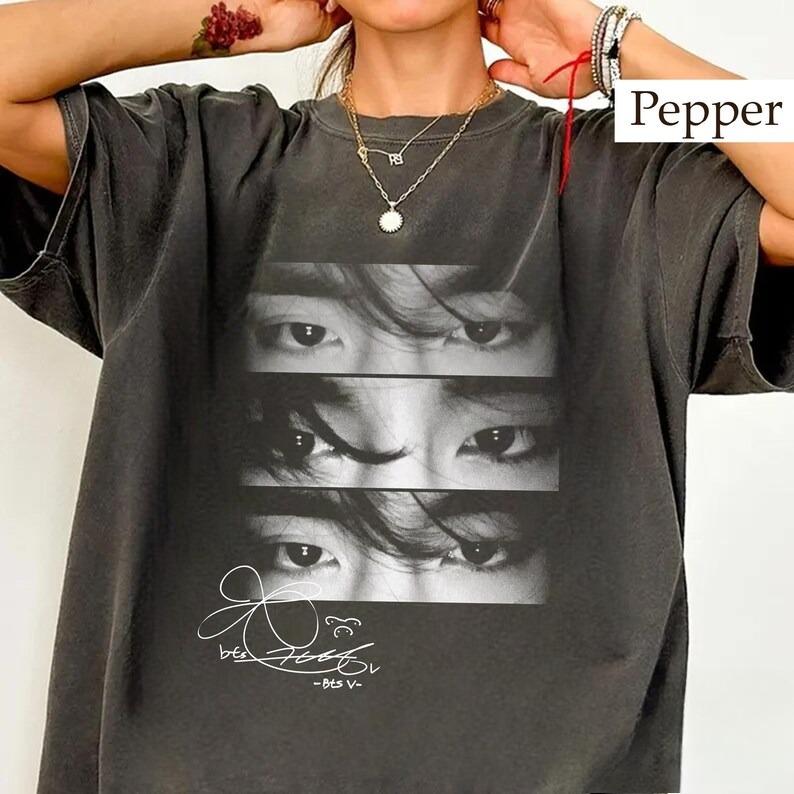 Moda Verano 2026 Camiseta de Moda Hombres Mujeres Top Vintage Ojos de Taehyung Camisa Retro, Camiseta V KPOP, Regalo para Fan Y2K