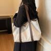 New Retro Tote Bag Simple Casual All-matching Handbag Large Capacity Light Cross-body Trend