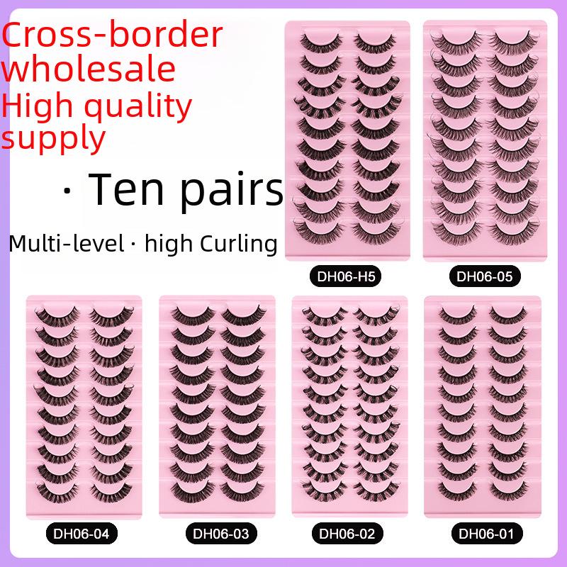 

Накладные ресницы DD Russian Curled - 10 пар густых, натуральных, изогнутых ресниц.