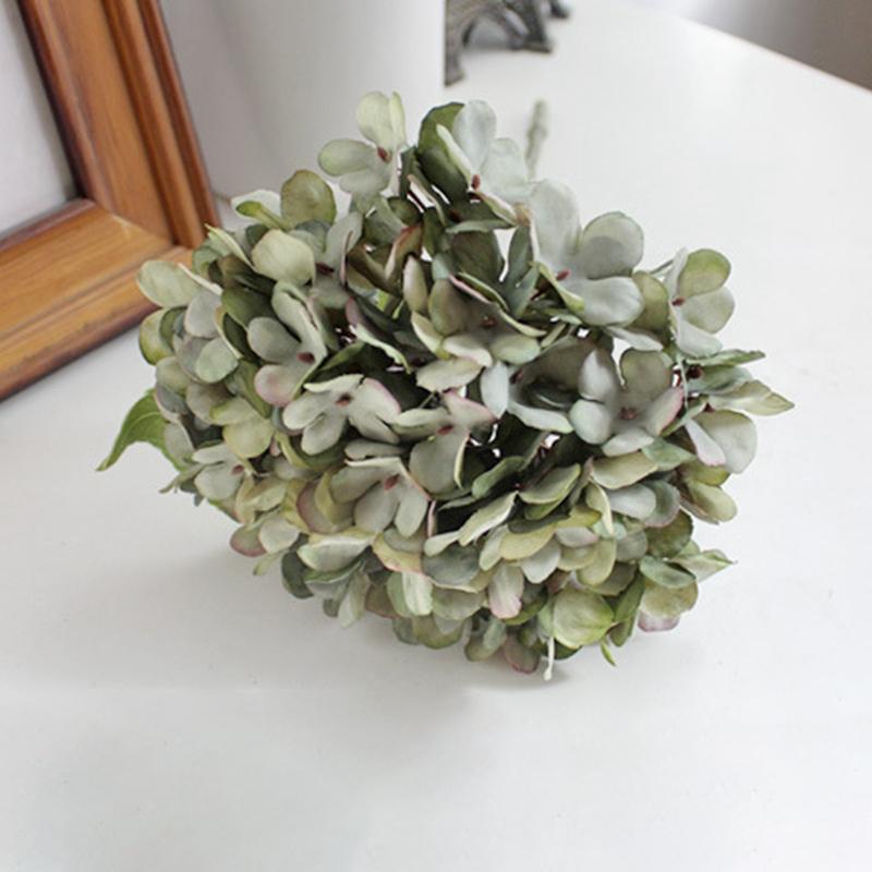 2/4 Stück Künstliche Seidenhortensie Hochzeits-Szene-Dekoration Braut Hält Dekorationsblume Wand Herbst-Vase Heimtisch DIY-Geschenk Sammelalbum