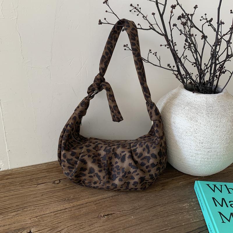 

Сумка из замши в стиле ретро Slack женская 2025 осень и зима новая сумка через плечо для поездок на работу повседневная вместительная сумка-мессенджер 48*5*20