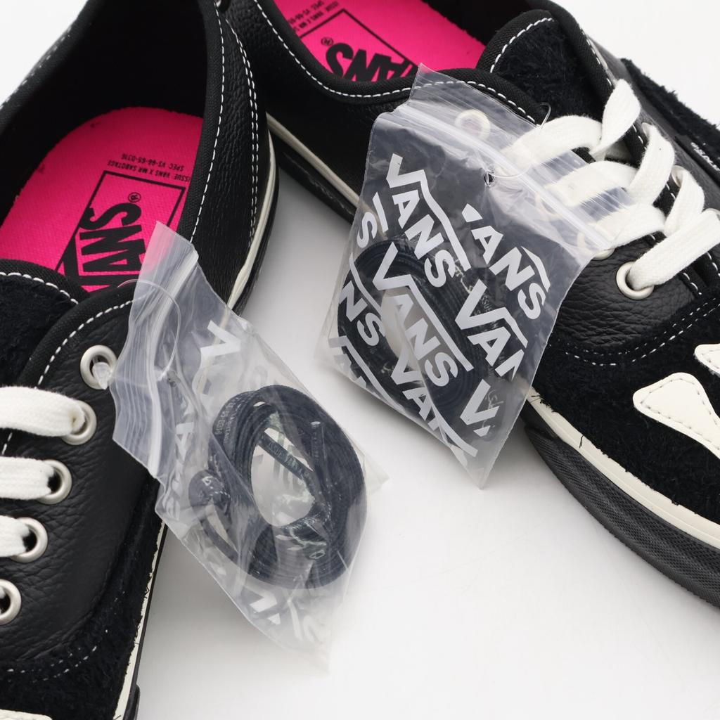 VN000BW5BPR Mark SBTG Vans Authentic Black Mars (Men's)