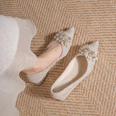 Deux talons épais avec jupes, pointus quotidiens et bouche peu profonde chaussures simples pour femmes 2025 printemps et été nouvelles chaussures de mariage belles françaises femmes