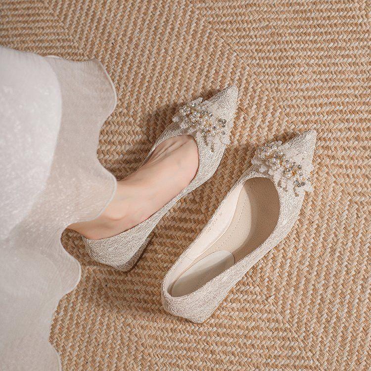 Fashion Beautiful Wedding Shoes Pointed Low Heel Single Shoes Women's Spring and Summer New French Style Not Tired Feet Shallow Mouth Women's Single