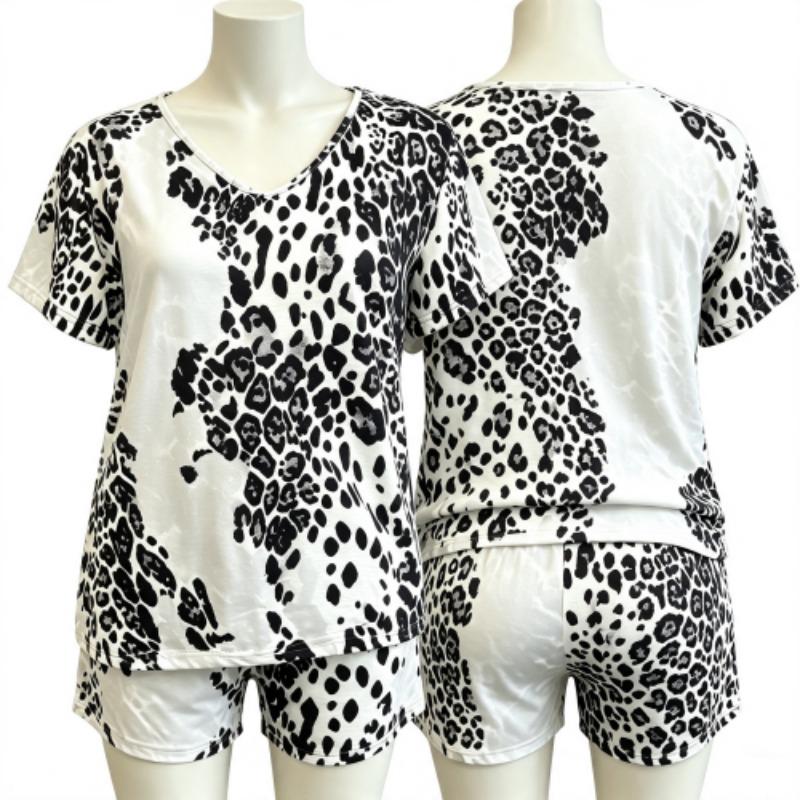Summer European Streets Leopard Style Printed V-Neck Short Sleeved T-Shirt And Shorts Set Women's and Men's T-shirt Shorts Set