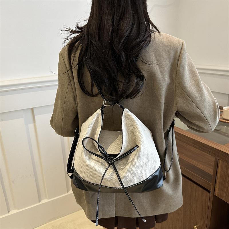 Large Capacity Canvas Bag for Women's Autumn New One Shoulder Crossbody Bag Simple Casual Commuting Tote Bag