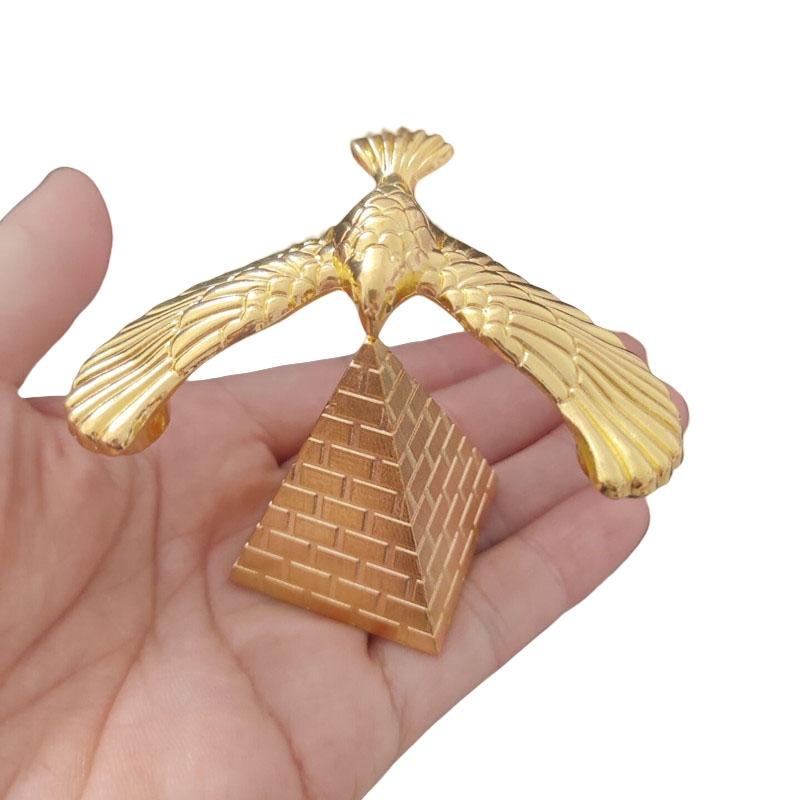 Metal Balance Bird Eagle Gravity With Pyramid Combination Set Children Physical Science Adults Office Desktop Toy Holiday Gifts