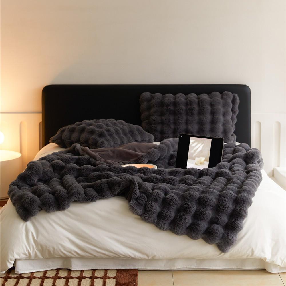 

Ковдра Tuscany Velvet Bubble Blanket - чохол для дивана та офісна ковдра для сну 140×200 cm графітовий сірий колір