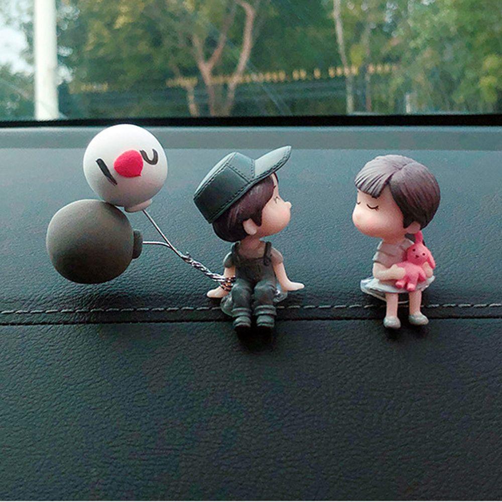 Center Console Dashboard Figure Cartoon Couples Car Decoration Action Figure Balloon Ornament