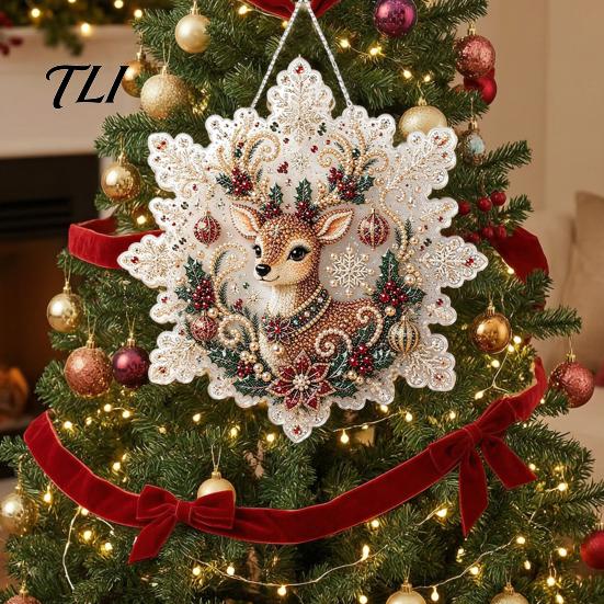 Dekorative hängende Fensterkunst Weihnachten Perlmutt-Malerei Suncatcher-Kit, Acryl-Schneeflockenform-Platte Anfängerfreundliche Aktivitäten mit Spitzenrand,