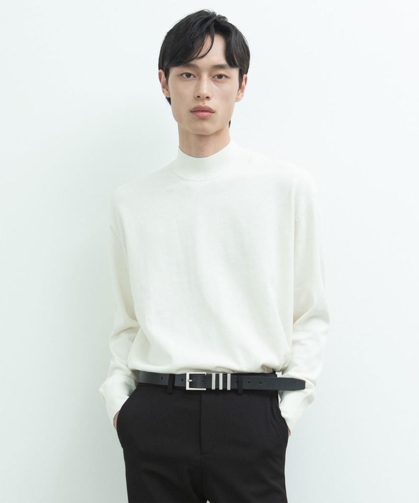 LOHNT 926 Ivory Knit Mock Neck