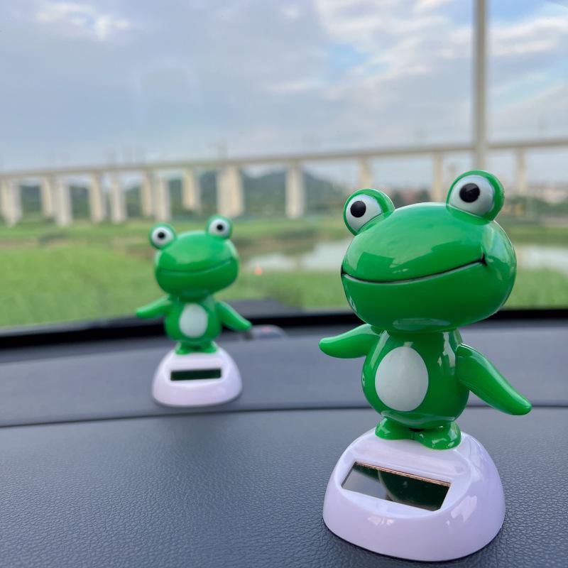 Popular Solar-Powered Frog Dashboard Ornament – Cute Car Decor Gift