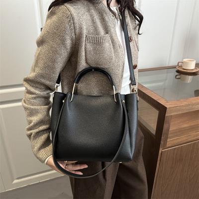Bags Women's Fashion Simple Shoulder Handbags Large Capacity Light Luxury Foreign Style Messenger Bags