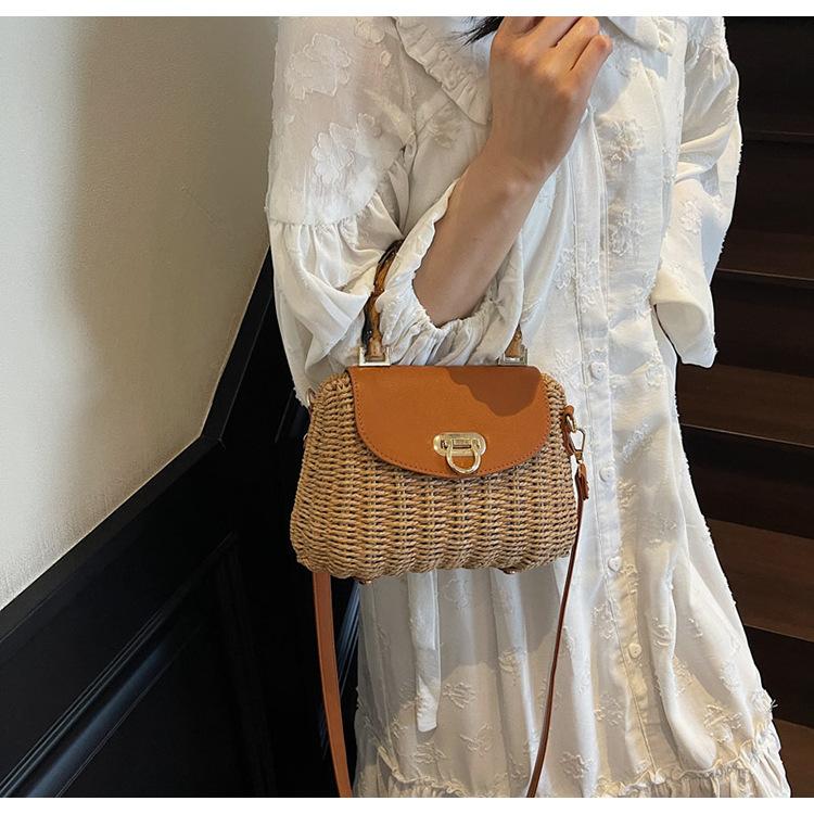 Woven Shoulder Messenger Women's Bag Retro Straw Woven Bag Seaside Leisure Vacation Beach Bag Lock Small Square Bag