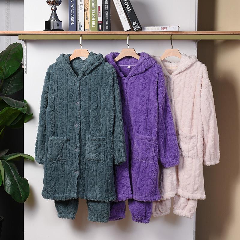 Dámský žakárový pyžamový set a dlouhý župan na zimu 2024 - Všestranné sametové oblečení na doma/ven