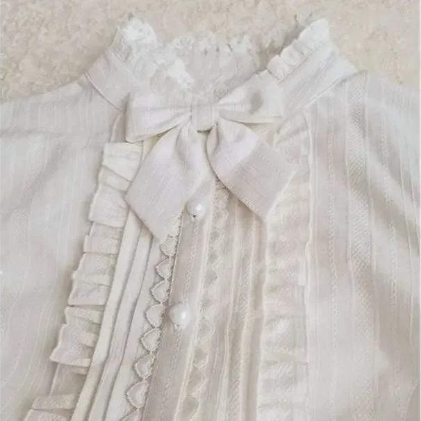 Damen Unterwäsche Reine Baumwolle Spitze Vielseitiges Hemd Nischenprodukt Frühling und Herbst Stil Elegant Langarm Lolita Unterhemd Vintage