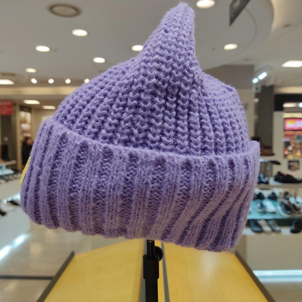 capten Peanuts (Authentic) Charlie Brown Beanie PNC5UKB006