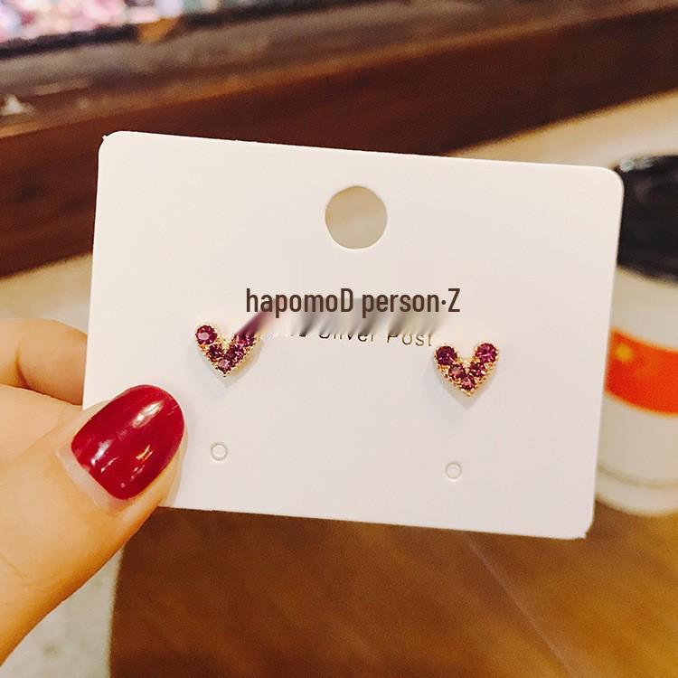 

Ретро серьги-клипсы с жемчугом в гонконгском стиле: Осенне-зимняя коллекция для элегантных женщин