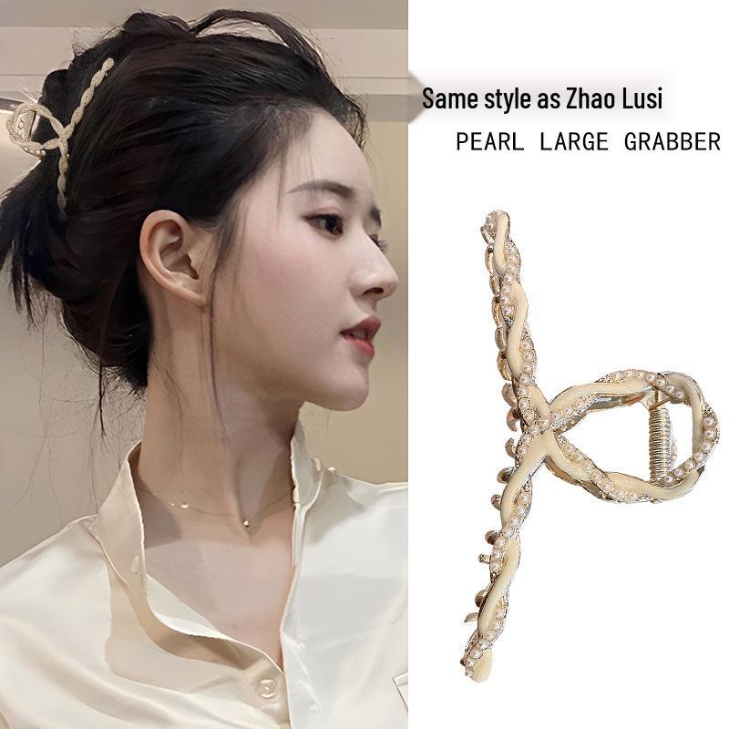 

Korean Pearl Headdress Claw Clip for Women 2025 – Elegant Hair Accessory