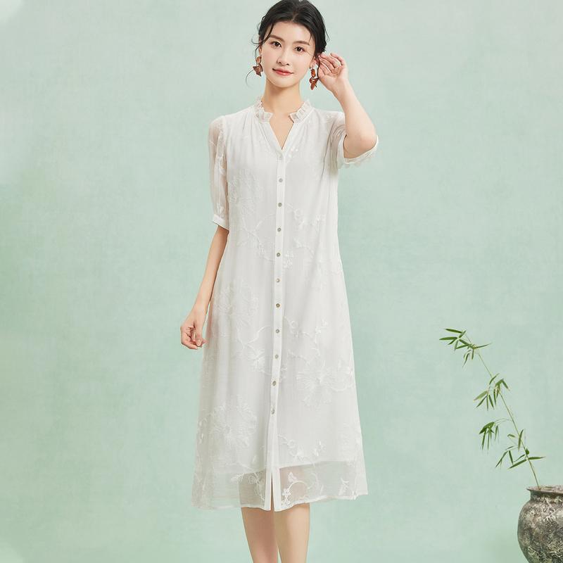 Black Fungus Edge Small V-neck Solid Color Heavy Embroidery Spring and Summer Fashion Mulberry Silk Short Sleeved Temperament Women's Vacation Dress