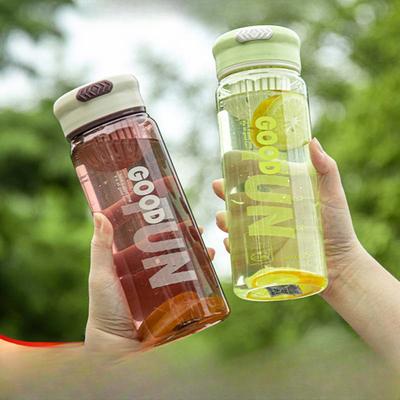 Kubek na wodę Sportowy Studenci Płeć męska i żeńska Lato Outdoor Przenośny Duża pojemność Czajnik Odporny na upadki Plastikowy kubek na wodę