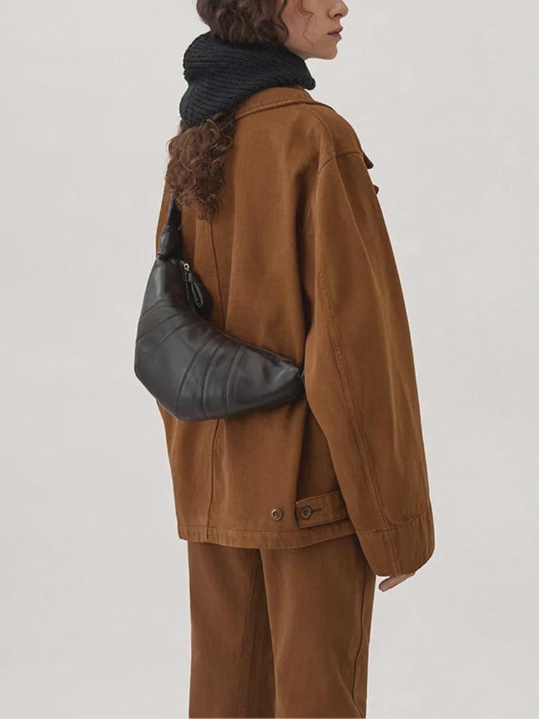 Prawdziwa Torba Croissant ze Skóry Owczej 2024: Nowa torba listonoszka o teksturze skóry w neutralnym, swobodnym stylu