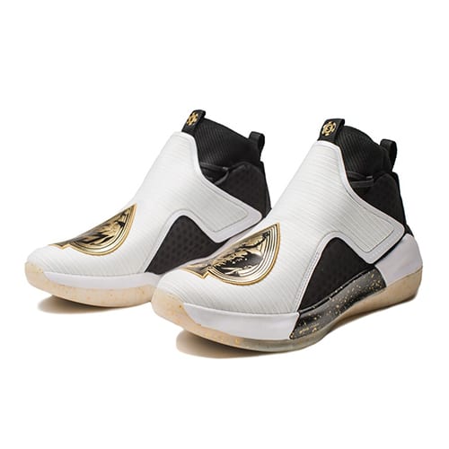 Li Ning YuShuai 12 Slip Resistant Abrasion Resistant High top Basketball Shoes Men's Black Gold ABAN025-5