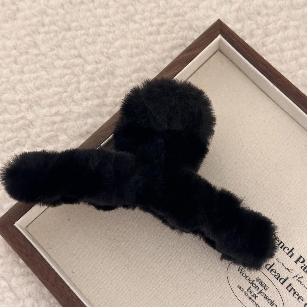 

Super Large Sweet Hair Clip Cute Girl Grip Clip With Plush Claw Clip Fashionable Hair Accessory