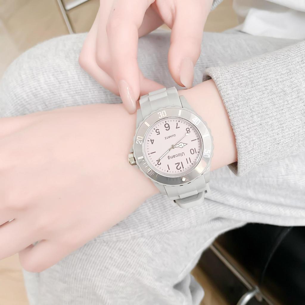Waterproof Jelly Candy Color Watch for Girls - Durable, Drop-Proof, Trendy for Elementary Students