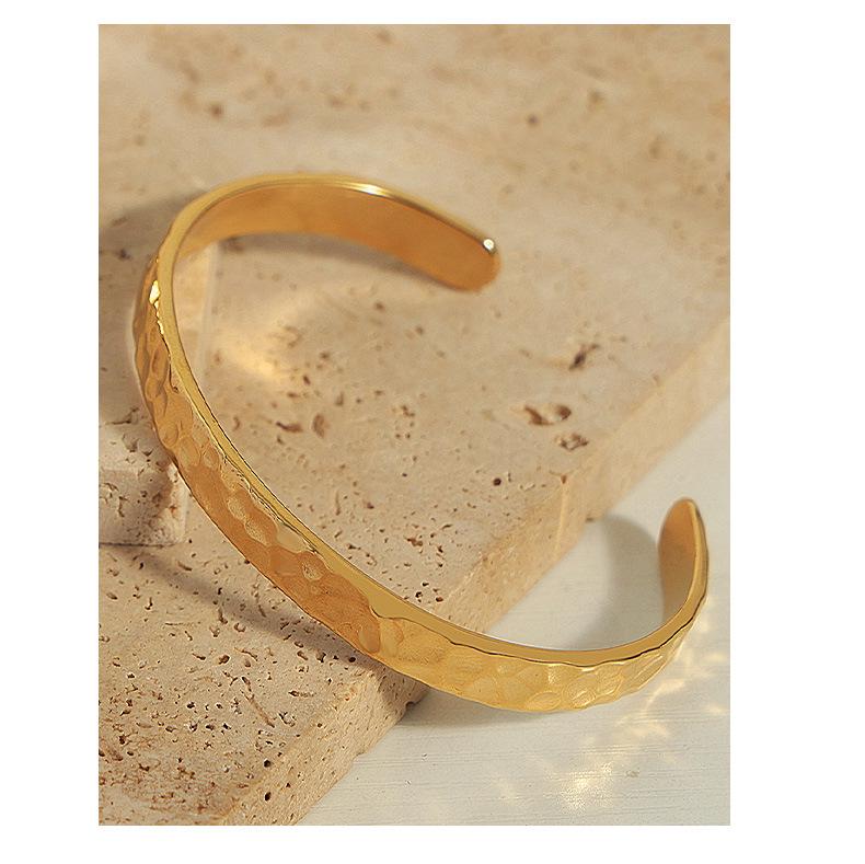 European Fashion Gold-Plated Titanium Open Cuff Bracelet Douyin Celebrity Style