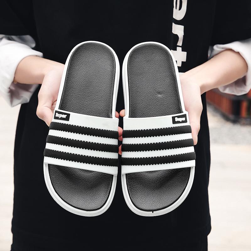 Slippers men wear outdoor one-word slippers in summer non-slip and wear-resistant simple personalized sandals