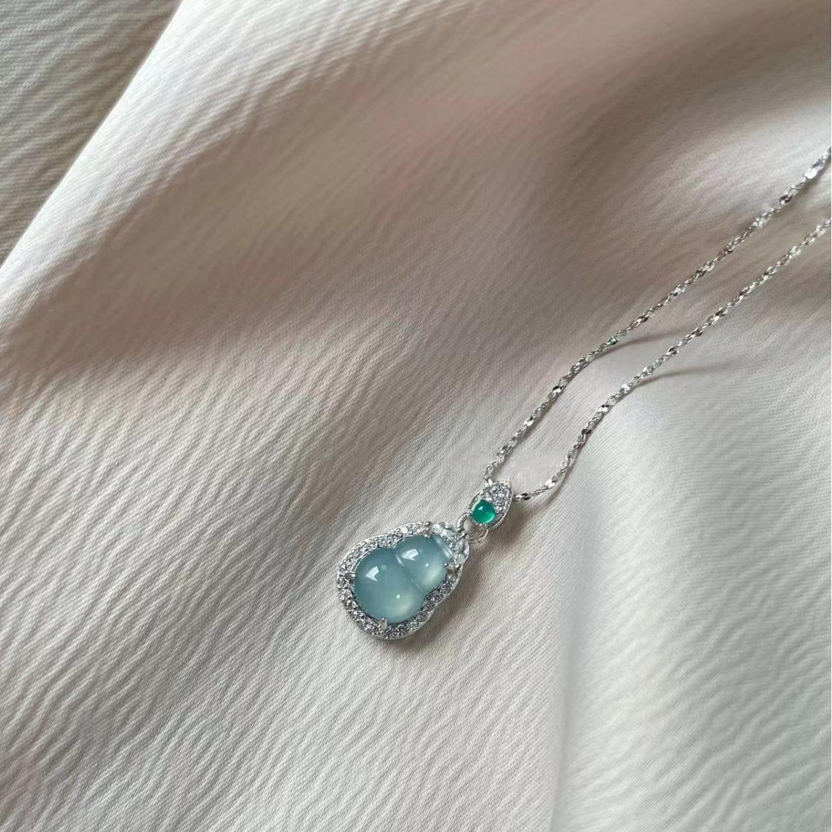 Female Light Luxury Niche New Chinese Style Jade Gourd Necklace LX202