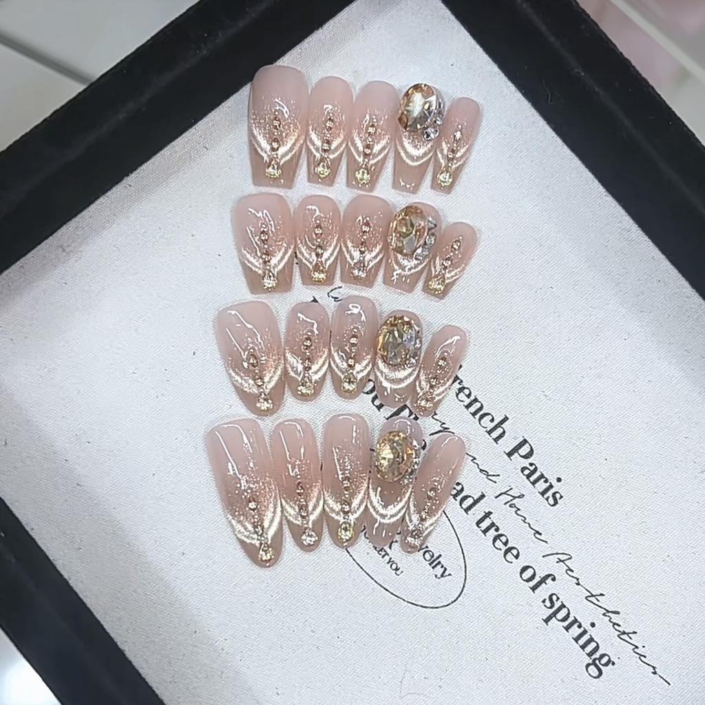 Hand-woven Armor New Three-dimensional Zircon Geometric French Cat Eye Pure Temperament Nail Art Patch