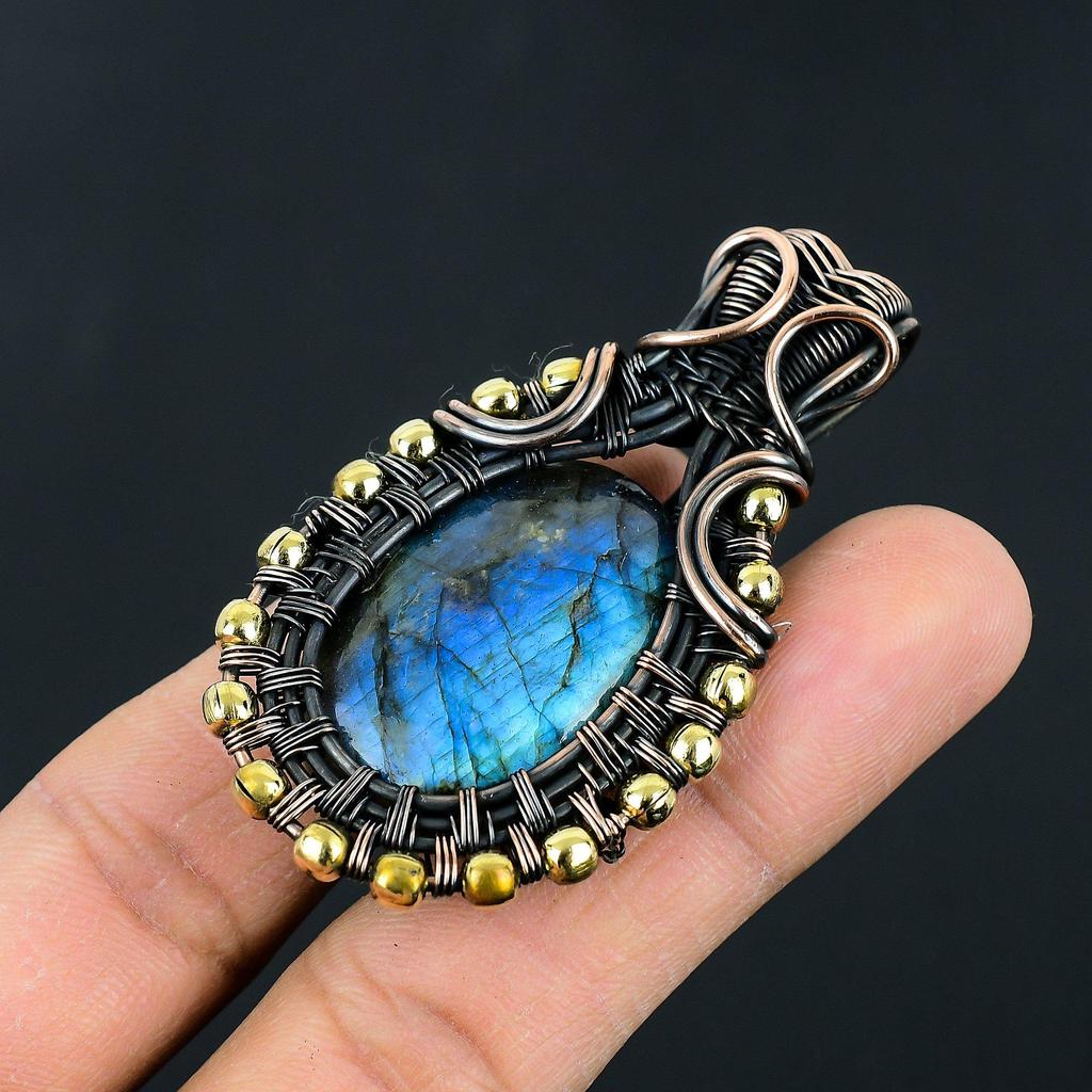 Handmade Labradorite Wire Wrapped Pendant  Natural Blue Flash Moonstone Healing Crystal Necklace Unique Copper Art Jewelry Gift for Women