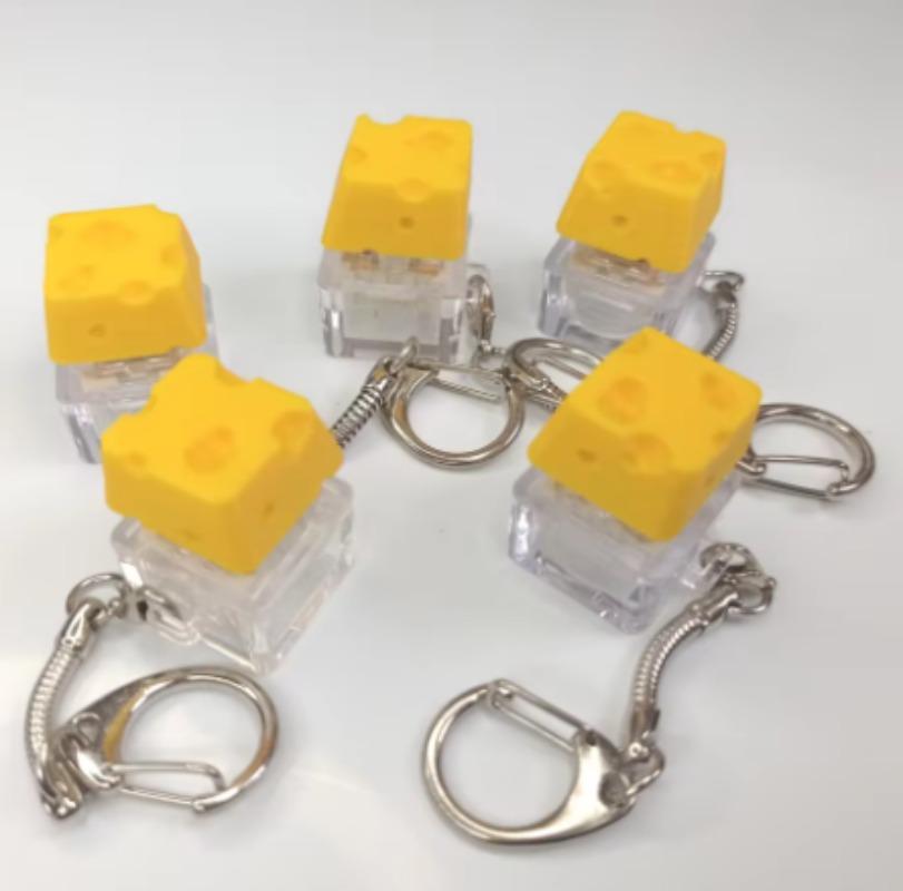 Cute Cheese Key Chain Keyboard Stress Relief Fidget Button Cheese Keycap Fidget Clicker Keychain Keyboard Finger Toys Decoration