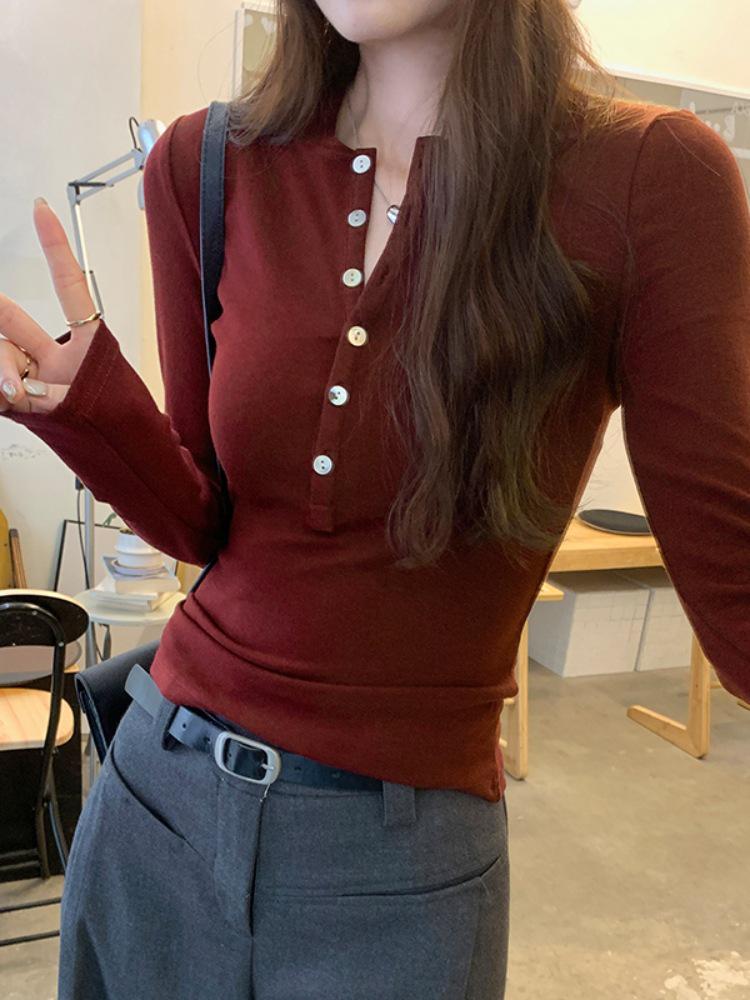 

Women s Faux Cashmere Long-Sleeve Base Layer Shirt with Half-Open Collar and Button-Up Shoulder - Autumn/Winter Mousse Texture Top Medium вино красного