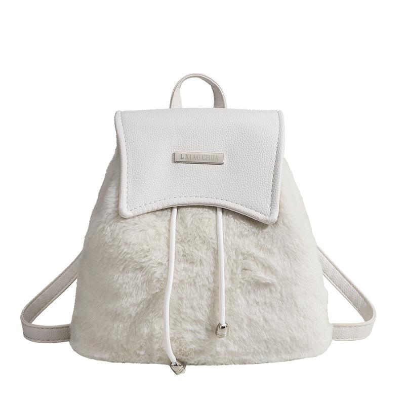 Pelskveske i høst- og vintermote Liten håndbagasjeryggsekk for kvinner
