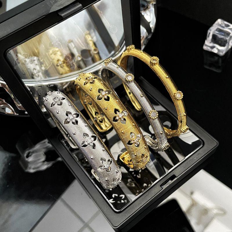 Bransoletka Palace z wydrążonego szczotkowanego materiału w stylu włoskiego retro i z klasą, niszowa słodka i fajna bransoletka dla kobiet