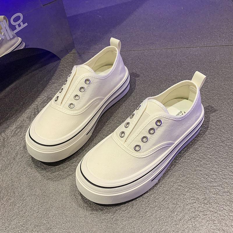 Thick-soled one-pedal canvas shoes for women's 2025 spring new versatile casual no-lace-up, not tired feet, white shoes, board shoes