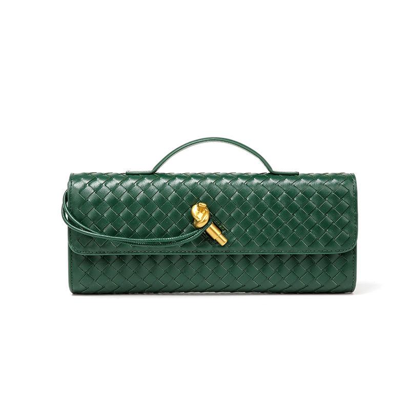 Woven bag, one shoulder baguette bag, niche high-end horizontal style, hand-held dinner bag, crossbody versatile bag, fashionable and exquisite