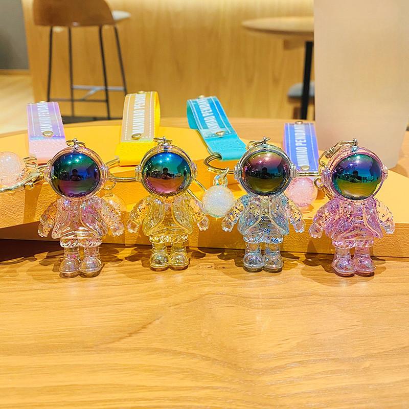 Adorable Resin Space Astronaut Keychain Colorful Car Key Accessory Gift For Couples And Colleagues